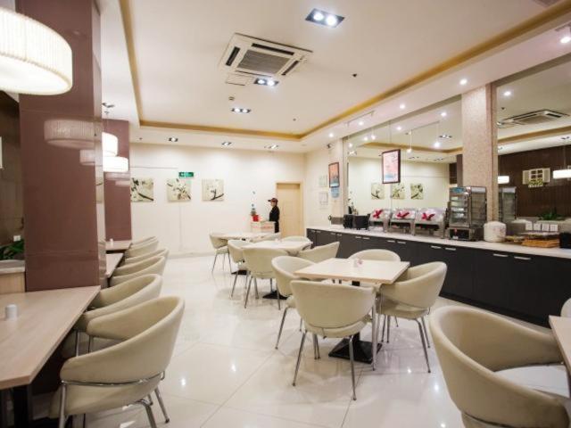 Jingjiang Inn Shanghai Jiading Chengzhong Road Exterior foto